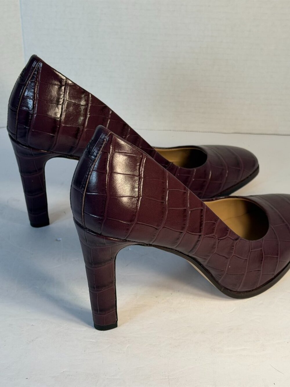 Women's size 10-B Lauren Ralph Lauren Heels